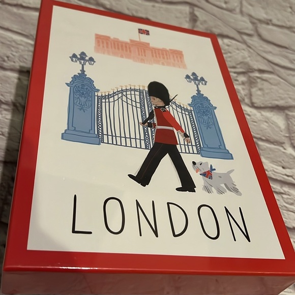 London keepsake storage box - Picture 2 of 5